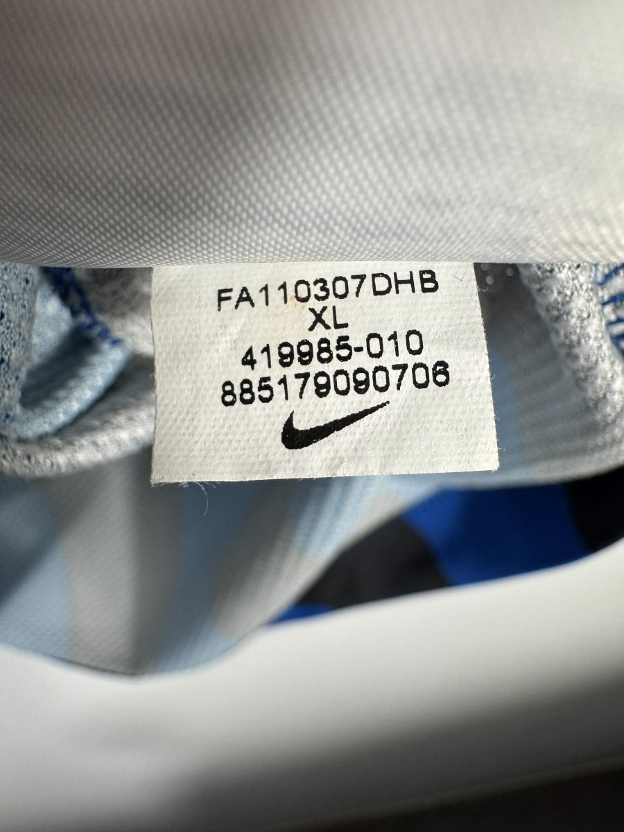 Étiquette intérieure Nike code 419985-010 taille XL, maillot Inter Milan domicile 2011-2012
