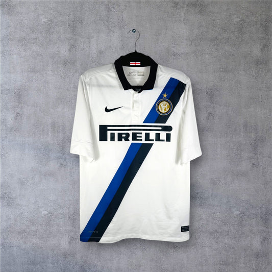 Vue de face du maillot Inter Milan extérieur blanc avec bande diagonale nerazzurri.