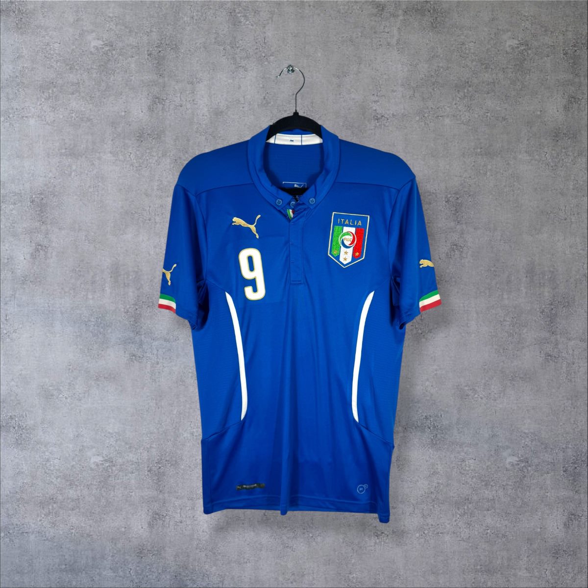 Face du maillot Italie 2014-2015 domicile Puma azzurro à col boutonné, sans sponsor