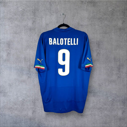 Flocage Balotelli numéro 9 sur maillot Italie 2014-2015 Domicile