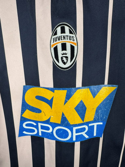 Écusson ovale brodé de la Juventus et sponsor Sky Sport, maillot extérieur 2004-2005