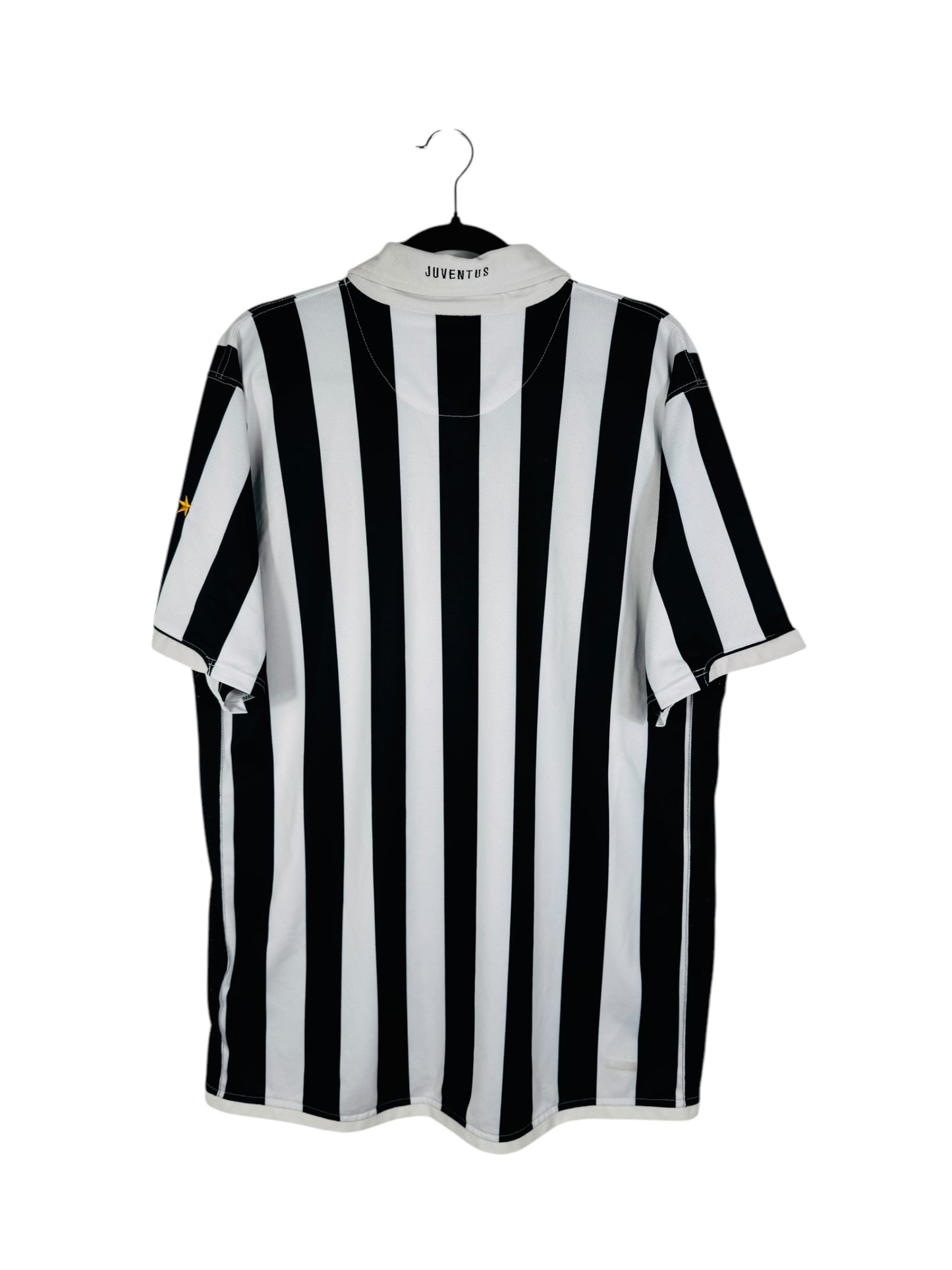 Maillot Juventus 2007-2008 Domicile Nike - Vue arrière, taille XL, couleurs blanc et noir.