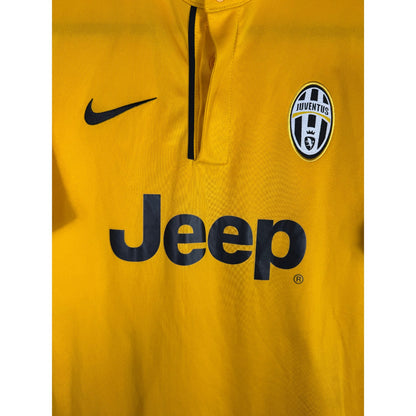 Détail de l'écusson de la Juventus et du logo Nike