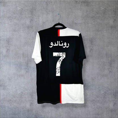 Flocage spécial Édition Riyadh en calligraphie arabe Ronaldo numéro 7 sur maillot Juventus 2019-2020 Domicile