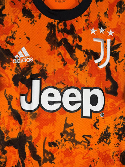 Écusson Juventus trois étoiles et sponsor Jeep maillot third 2020-2021