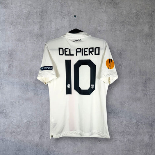 Dos du maillot Juventus blanc avec flocage noir DEL PIERO 10 et patchs Europa League.
