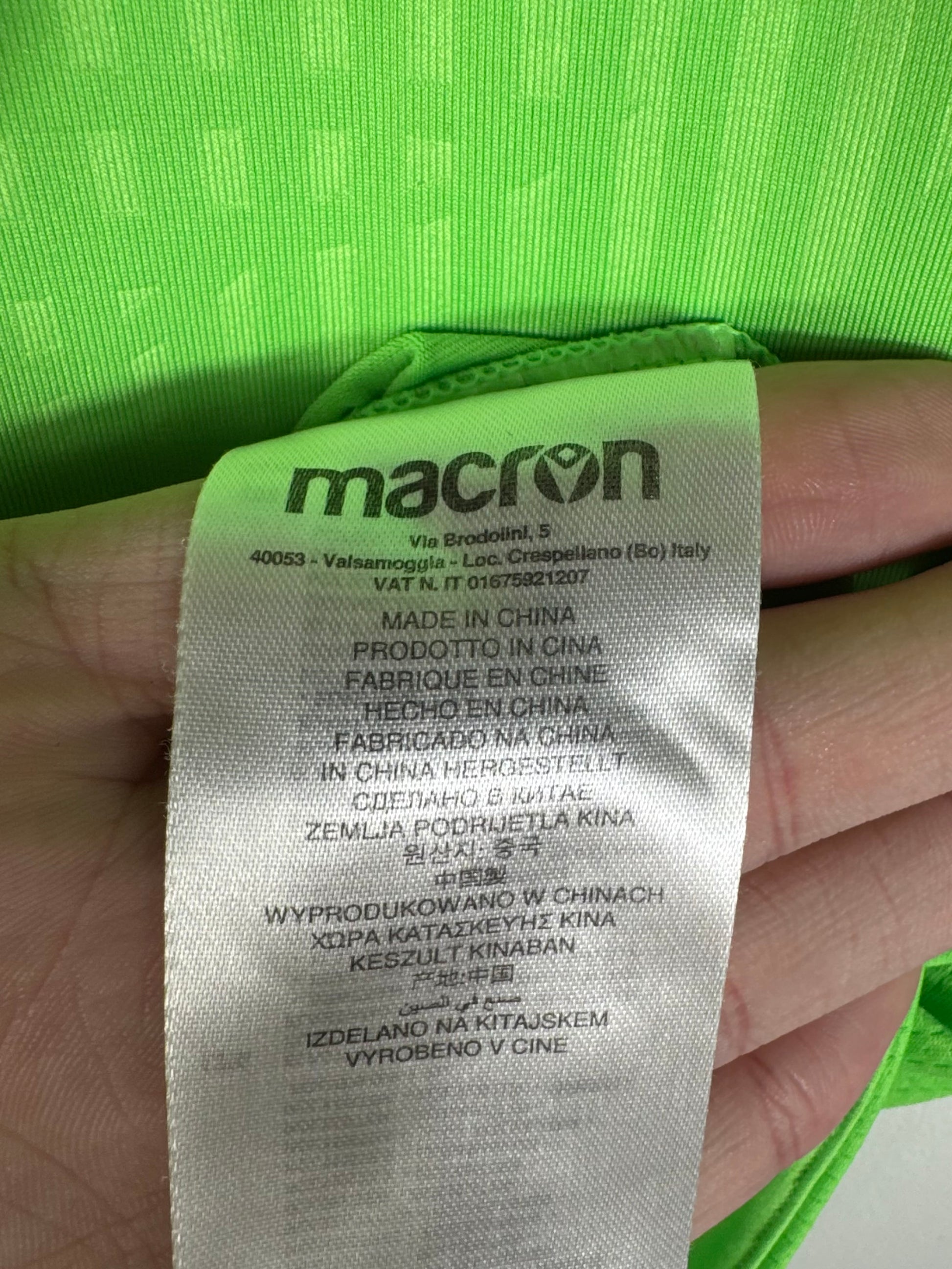 Étiquette d'authenticité Macron prouvant l'originalité du maillot