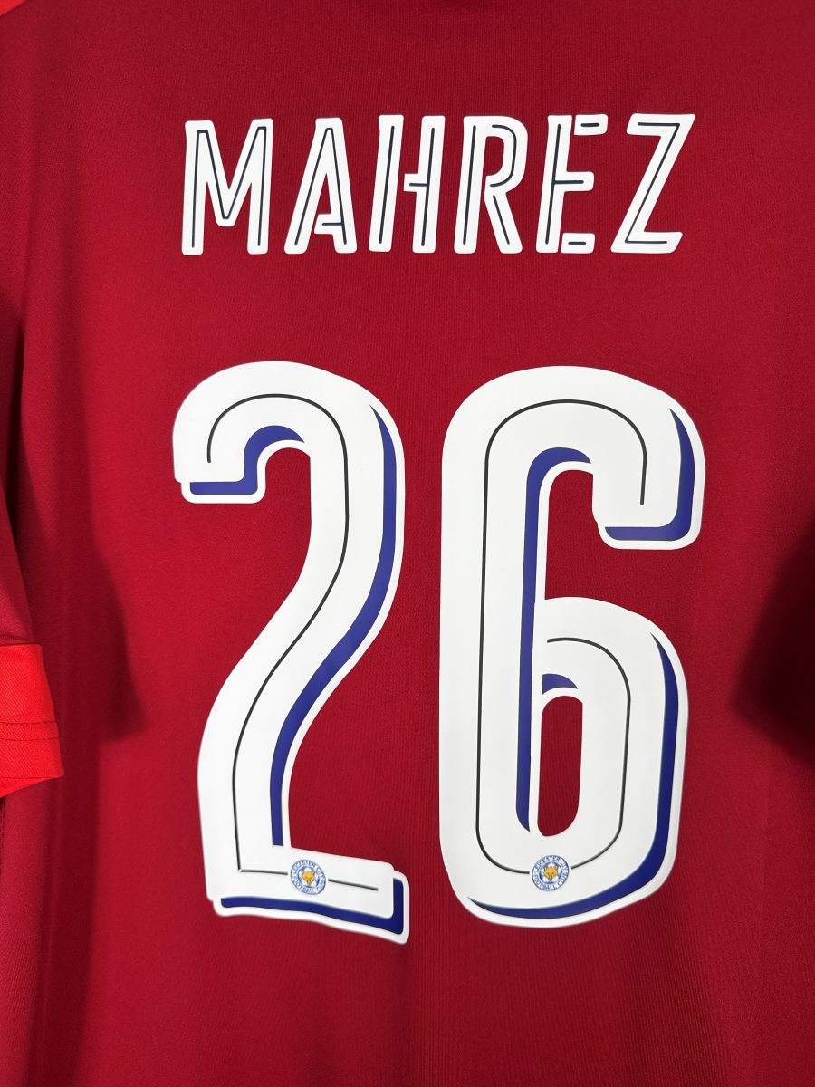 Détail flocage Mahrez N°26 maillot Leicester City 2016-2017
