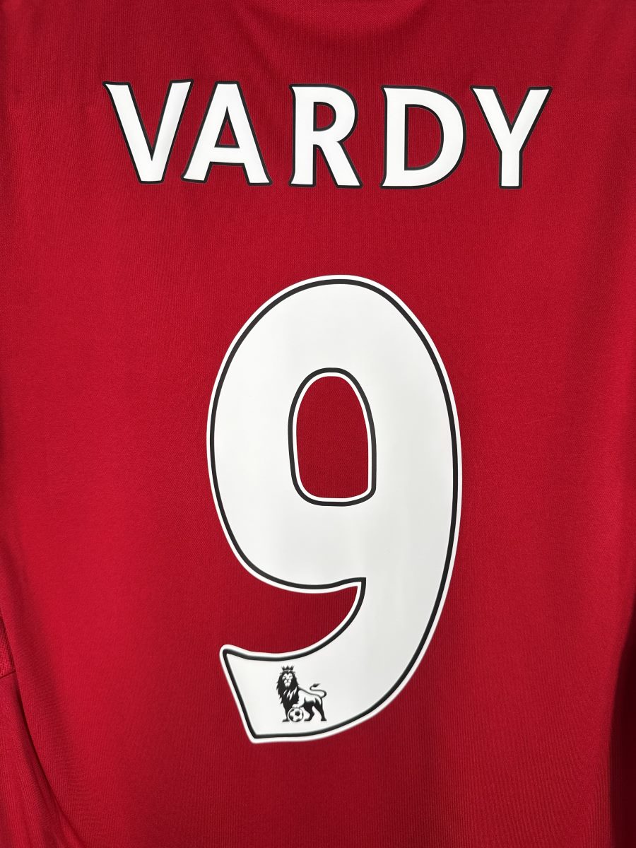 Détail flocage Vardy N°9 maillot Leicester City 2016-2017
