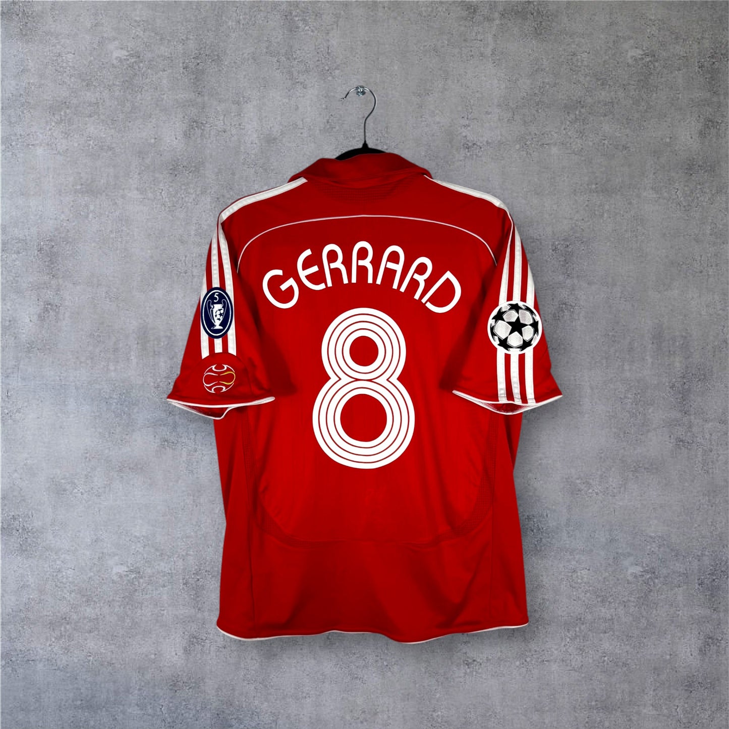 Flocage Gerrard numéro 8 sur maillot Liverpool 2006-2007