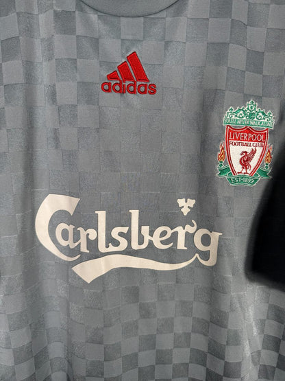 Détail manche et patch Champions League Liverpool 2008-2010