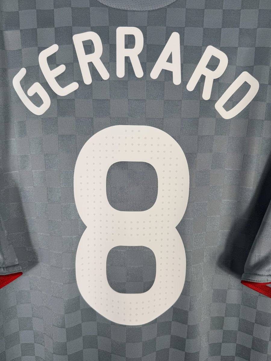 Détail flocage Gerrard numéro 8