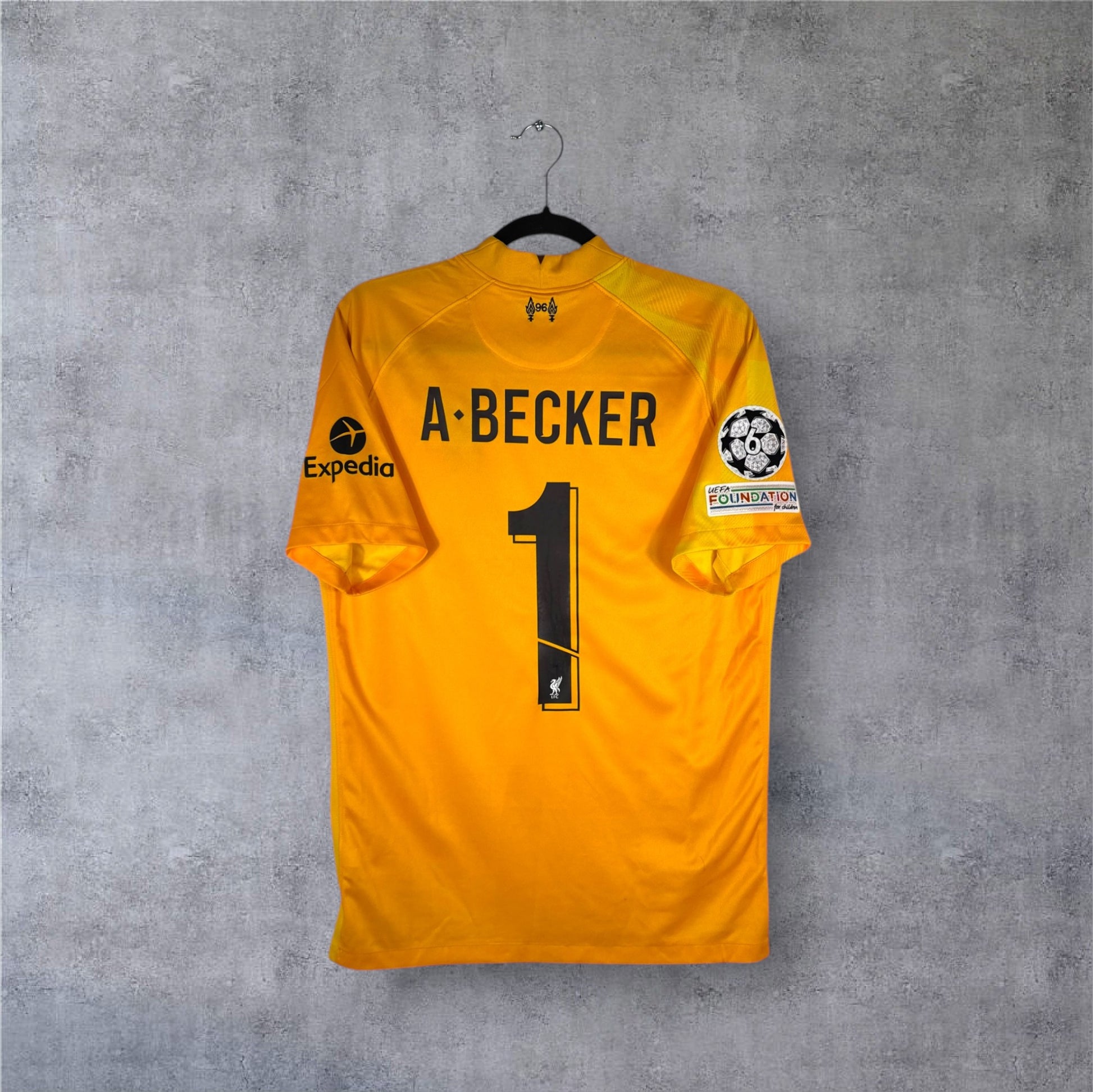 Flocage Alisson Becker numéro 1 sur maillot Liverpool 2021-2022