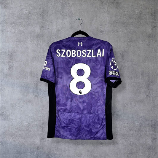 Dos du maillot Liverpool 2023-2024 third violet avec flocage Szoboszlai numéro 8 et patch Premier League