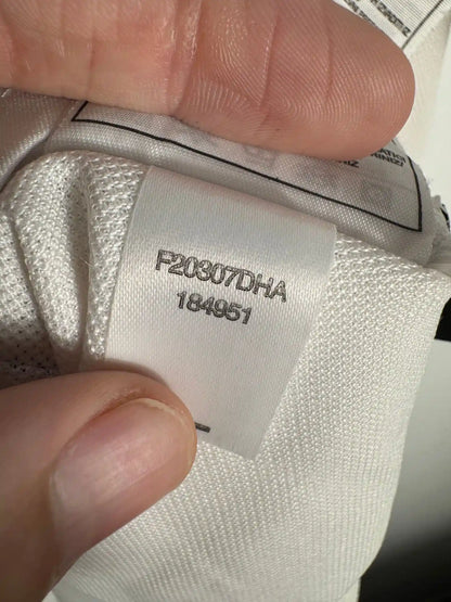 Étiquette intérieure d'authenticité avec code Nike 184951 prouvant l'originalité du maillot Manchester United away 2002-2003