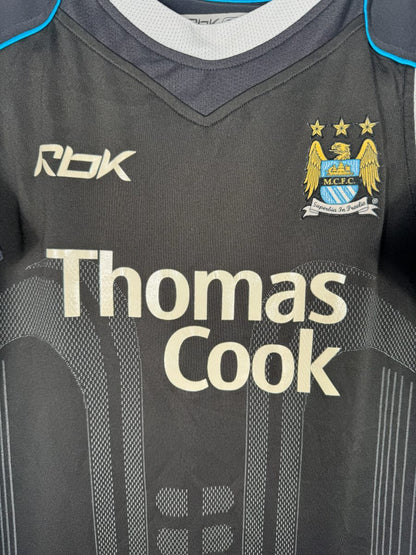 Écusson brodé à l'aigle MCFC aux trois étoiles, logo Rbk et sponsor Thomas Cook, maillot Manchester City 2006-2007