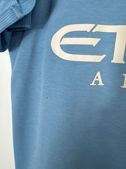 Détail mini usure sur sponsor Etihad Airways, maillot Manchester City 2009-2010