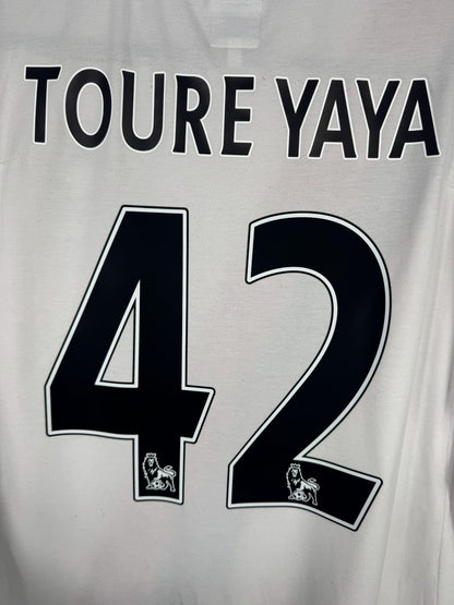 Détail flocage Toure Yaya 42 noir, maillot Manchester City third 2009-2010