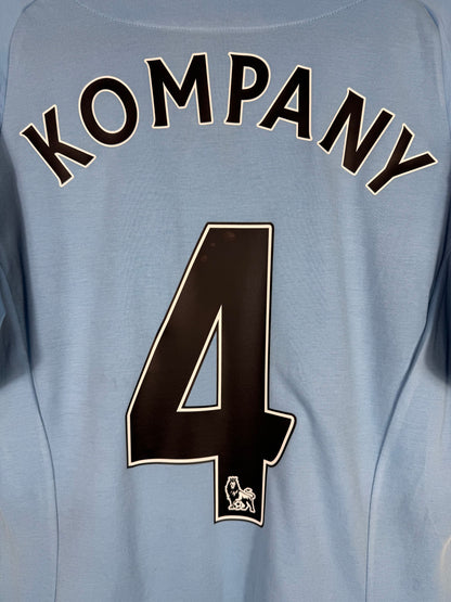 Typographie Premier League officielle du flocage Kompany N°4 sur maillot Manchester City 2012-2013