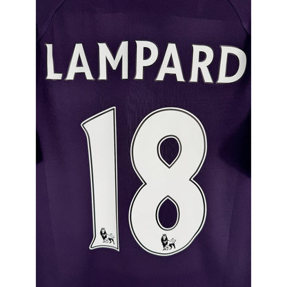 Détail de la typographie du flocage sur le numéro 18 de Frank Lampard