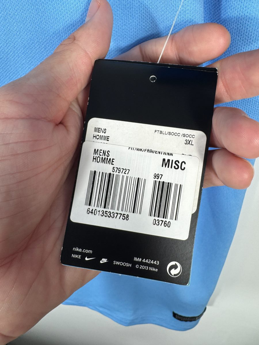 Étiquette carton Nike encore attachée, maillot Manchester City domicile 2014-2015