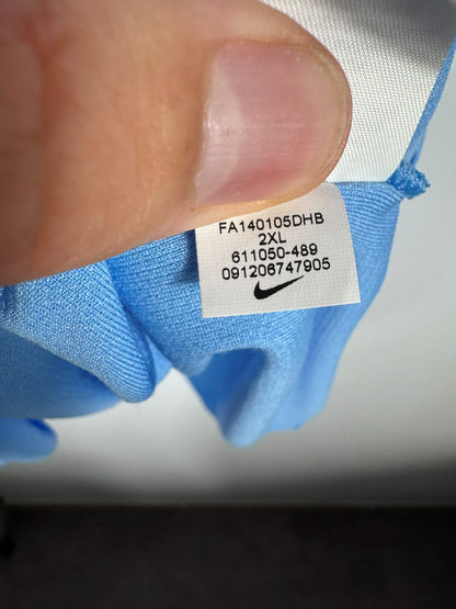 Étiquette Nike code 611050-489 taille 2XL, maillot Manchester City domicile 2014-2015 Silva