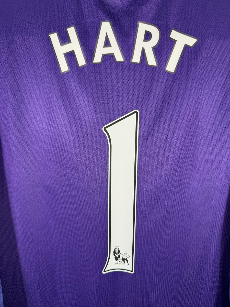 Détail du flocage blanc Hart 1 en police Premier League, maillot gardien Manchester City 2015-2016