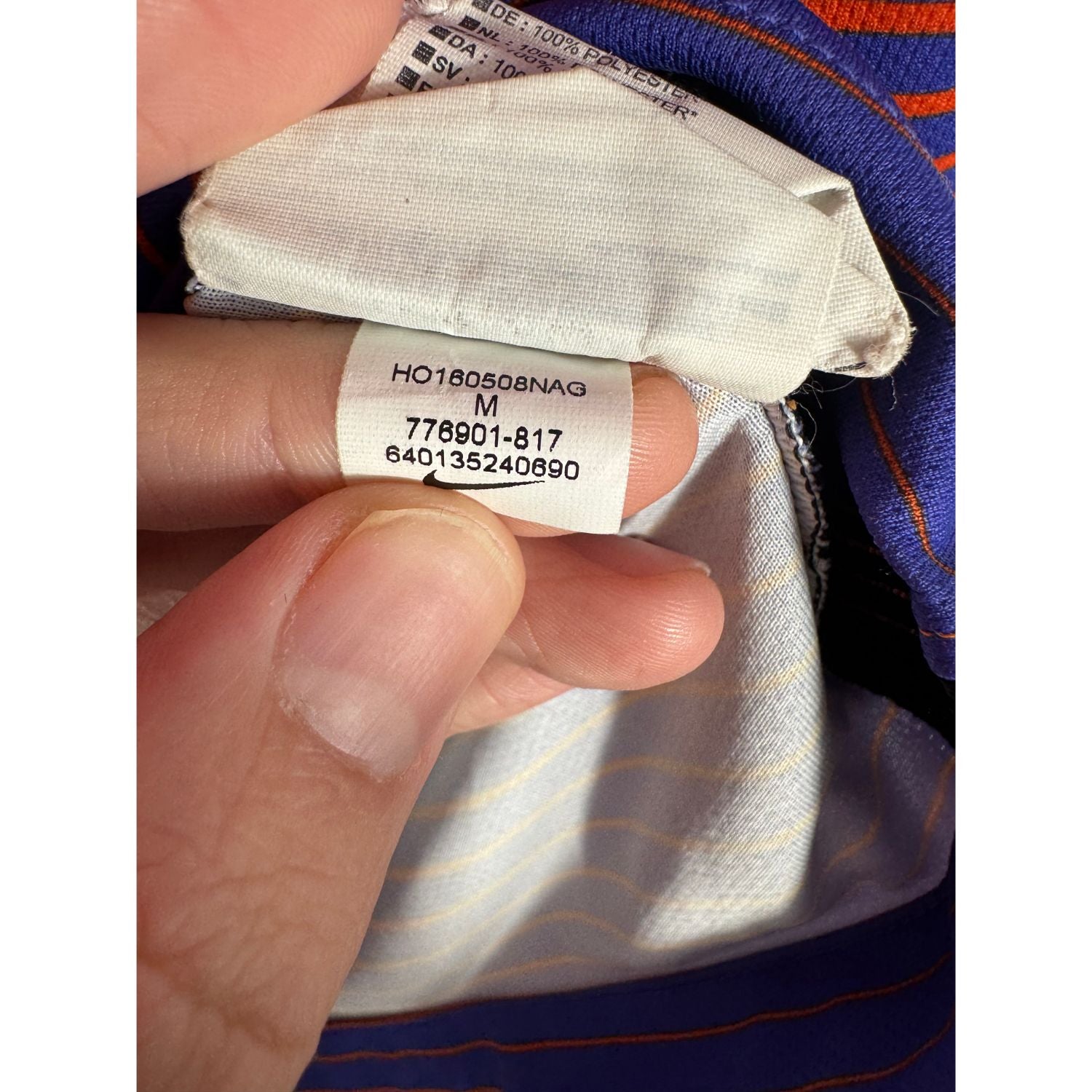 Étiquette d'authenticité avec code Nike 776901-817 prouvant l'originalité du maillot