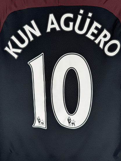 Détail flocage Kun Agüero 10 police Premier League, maillot Manchester City extérieur 2016-2017