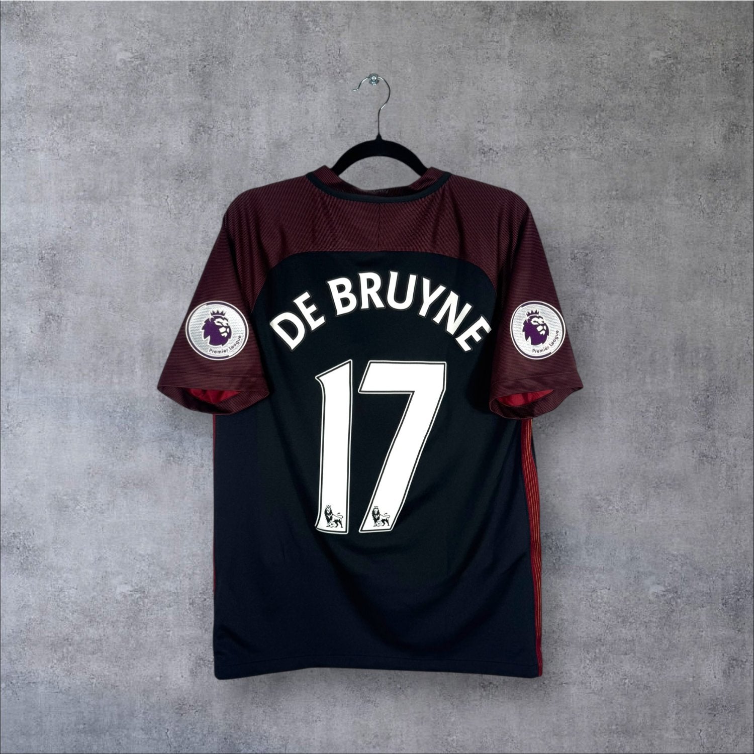 Flocage d'origine De Bruyne numéro 17 sur maillot Manchester City 2016-2017