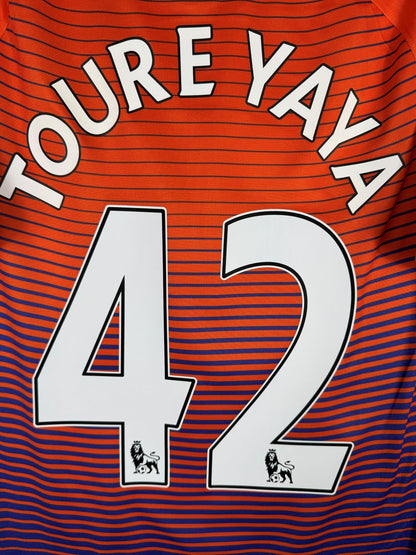 Gros plan du flocage Premier League TOURE YAYA 42 avec lions dans les chiffres, Manchester City 2016-2017 third