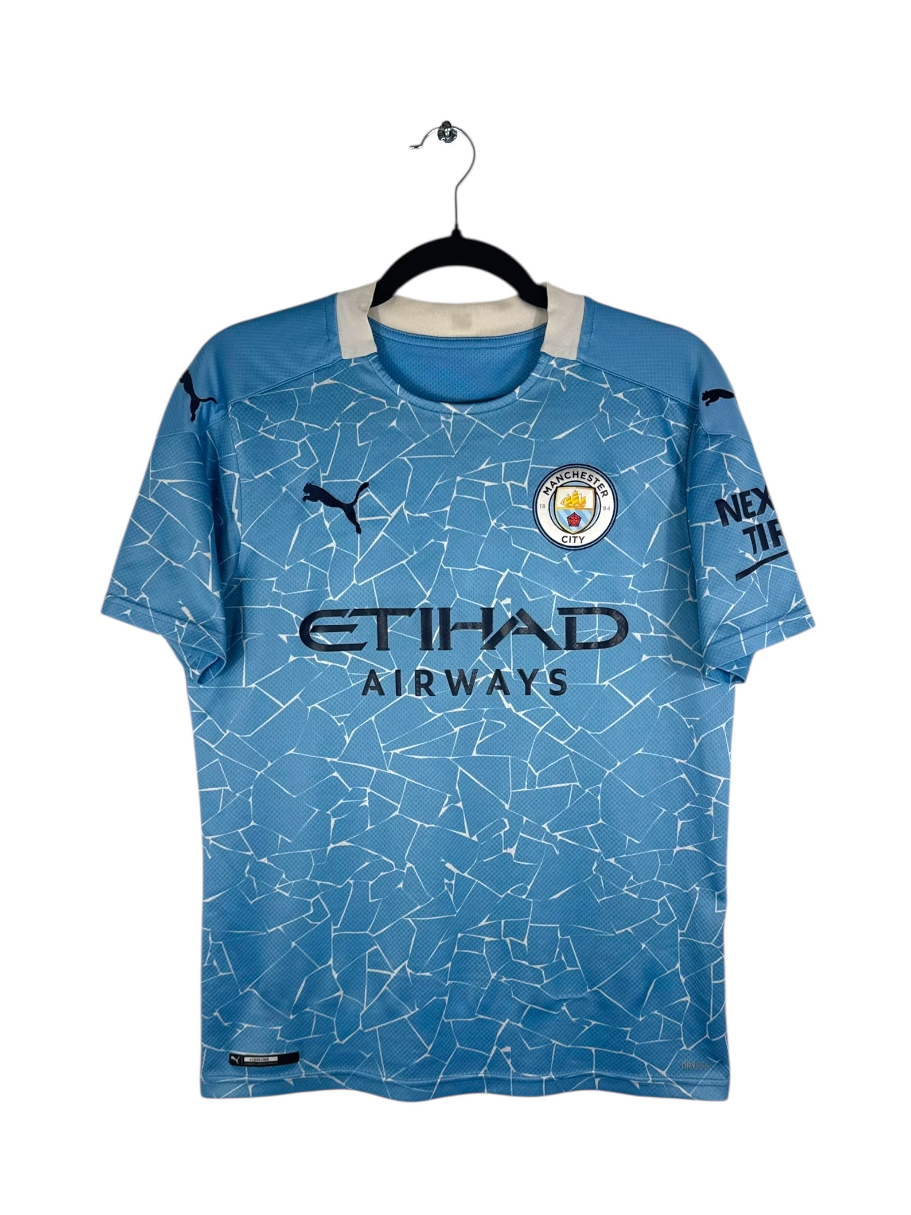 Maillot Manchester City 2020-2021 domicile Gabriel Jesus Puma vue avant logo et sponsor