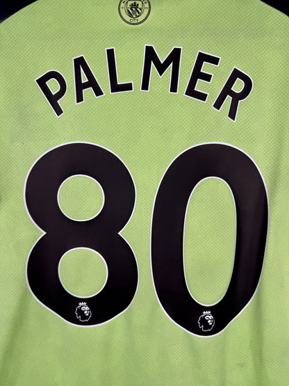 Détail du flocage Palmer 80 noir avec badges Premier League, maillot Manchester City third 2022-2023