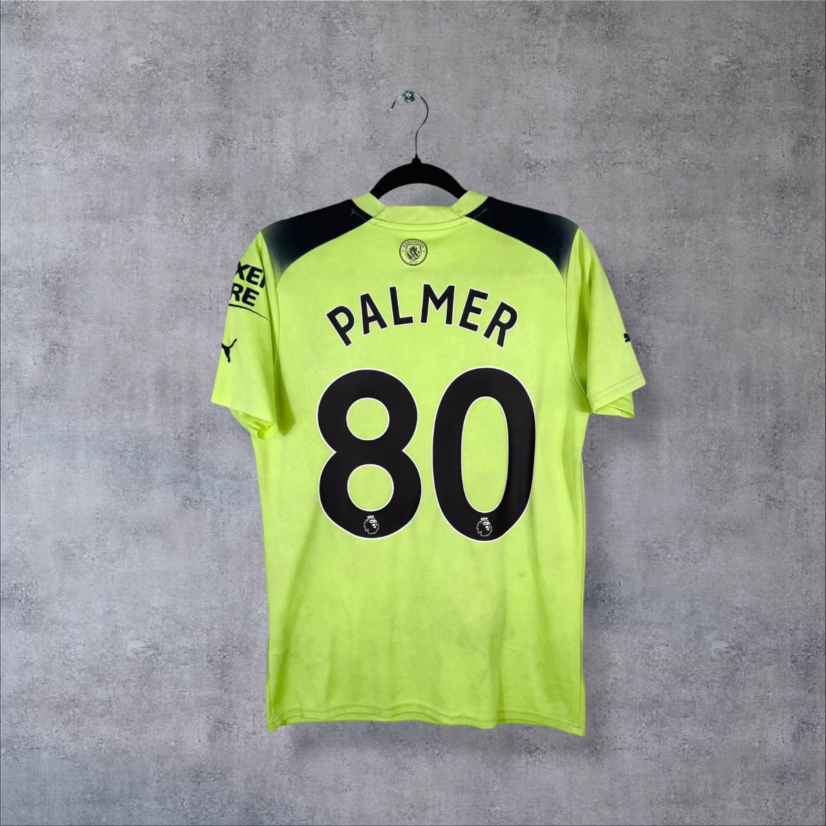 Dos du maillot third Manchester City 2022-2023 Puma jaune fluo, flocage noir Palmer 80