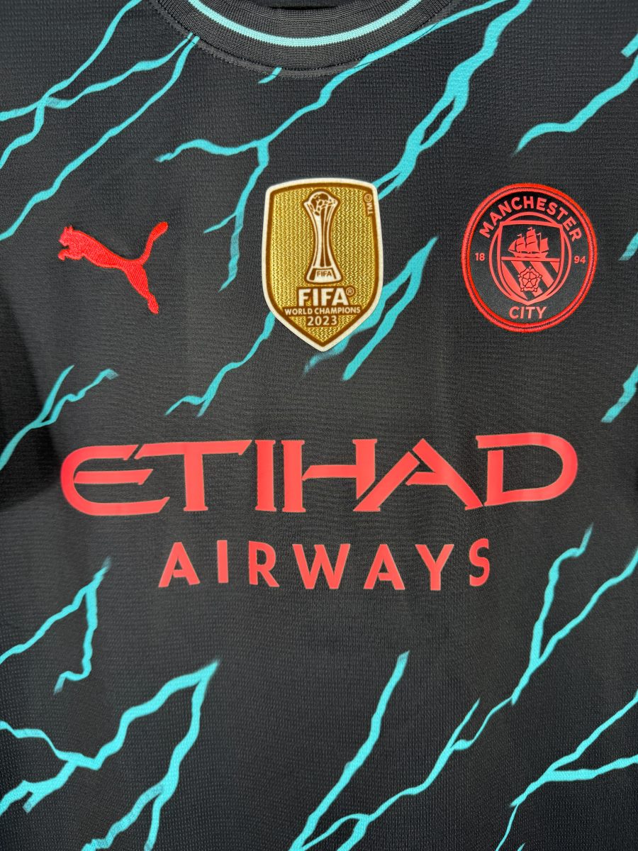 Écusson Manchester City rouge et patch FIFA World Champions 2023 brodés