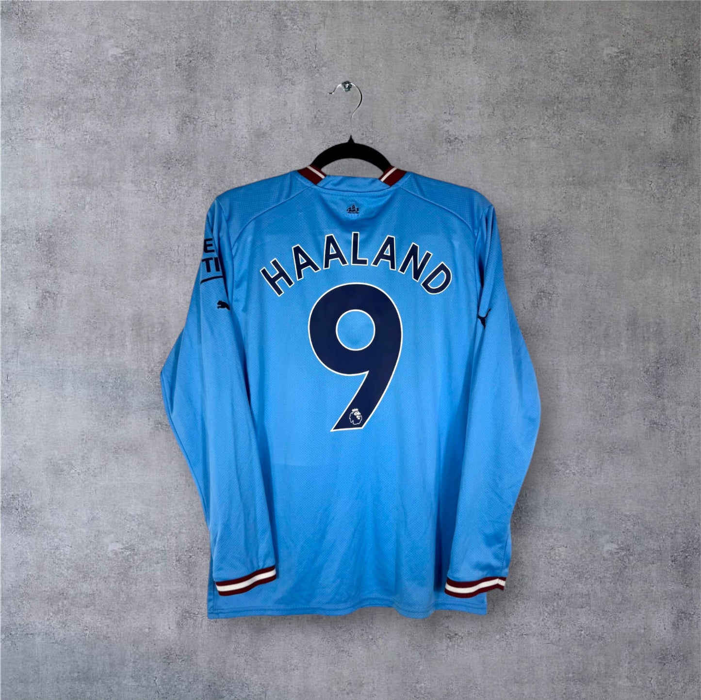 Flocage officiel Premier League bleu marine HAALAND numéro 9 sur maillot manches longues.