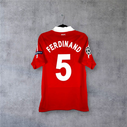Flocage Ferdinand numéro 5 sur maillot Manchester United 2010-2011