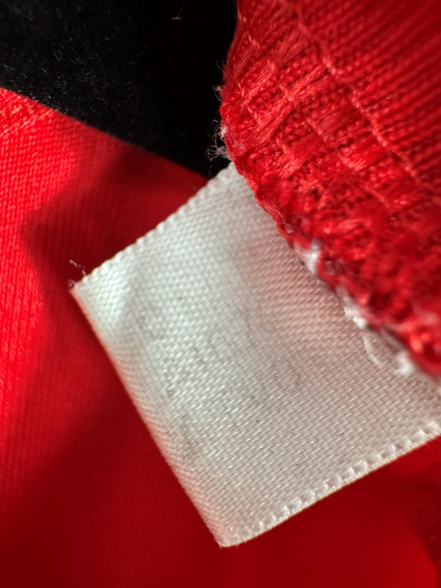 Étiquette intérieure adidas délavée, maillot Manchester United domicile 2016-2017