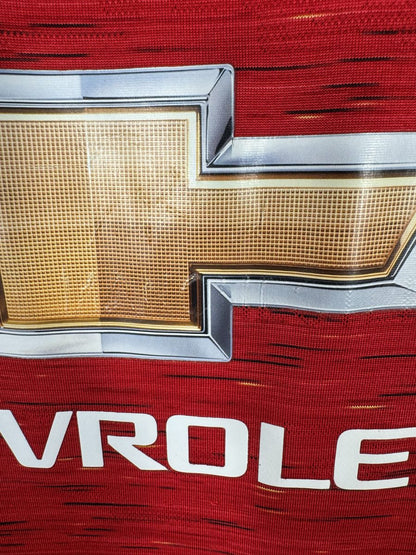 Légères marques sur le logo Chevrolet, maillot Manchester United domicile 2020-2021