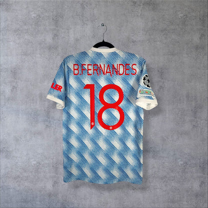 Maillot Manchester United 2021-2022 extérieur B.Fernandes 18 vu de dos