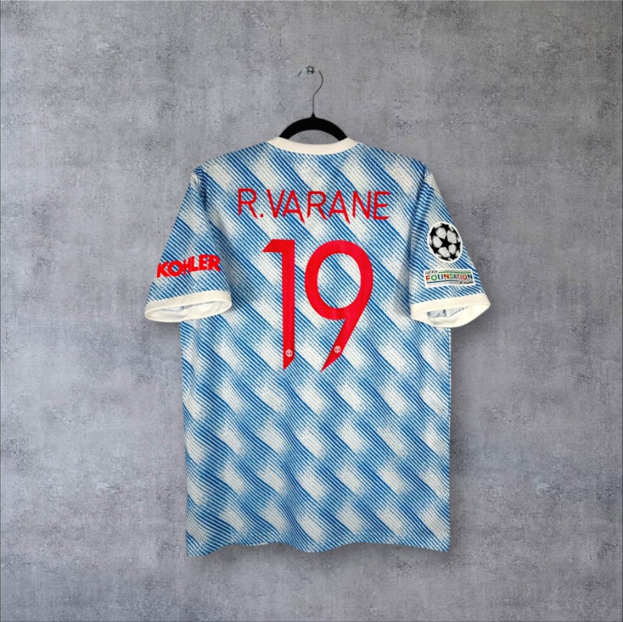 Flocage Varane numéro 19 sur maillot Manchester United 2021-2022 Extérieur