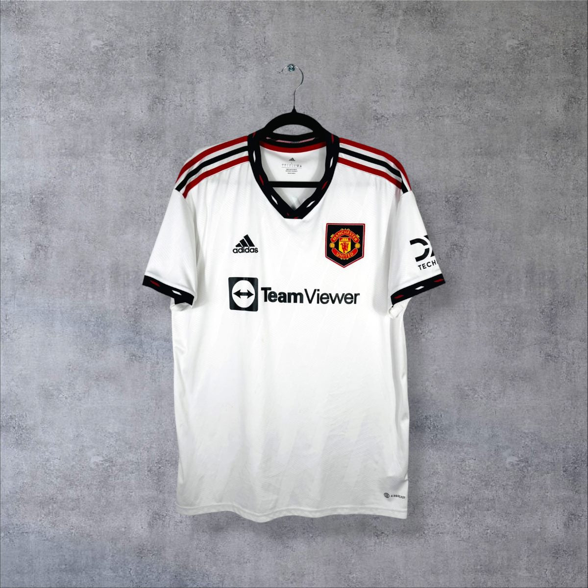 Maillot Manchester United 2022-2023 extérieur blanc de face, adidas et sponsor TeamViewer