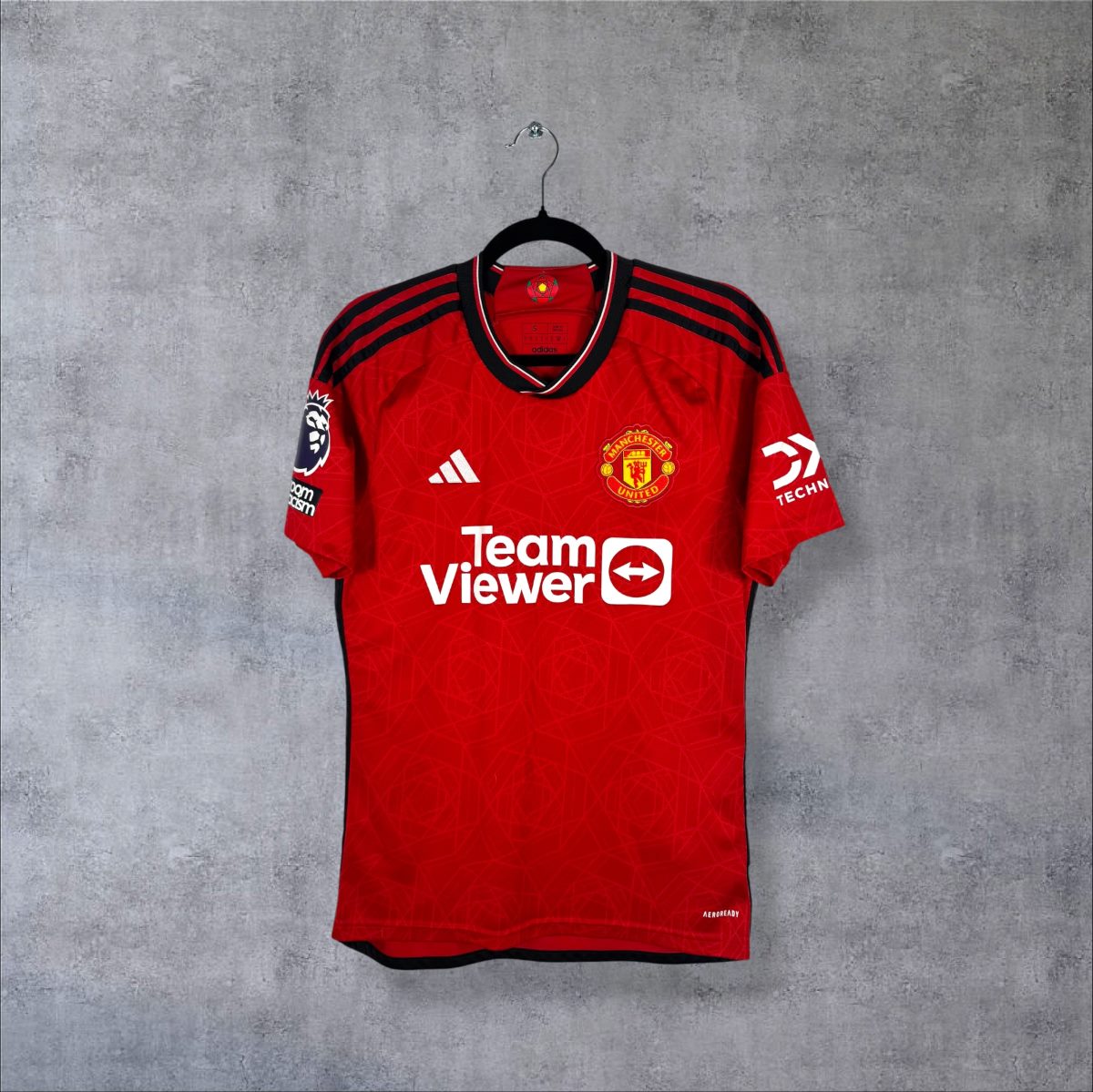 Maillot Manchester United domicile 2023-2024 Adidas de face, sponsor TeamViewer