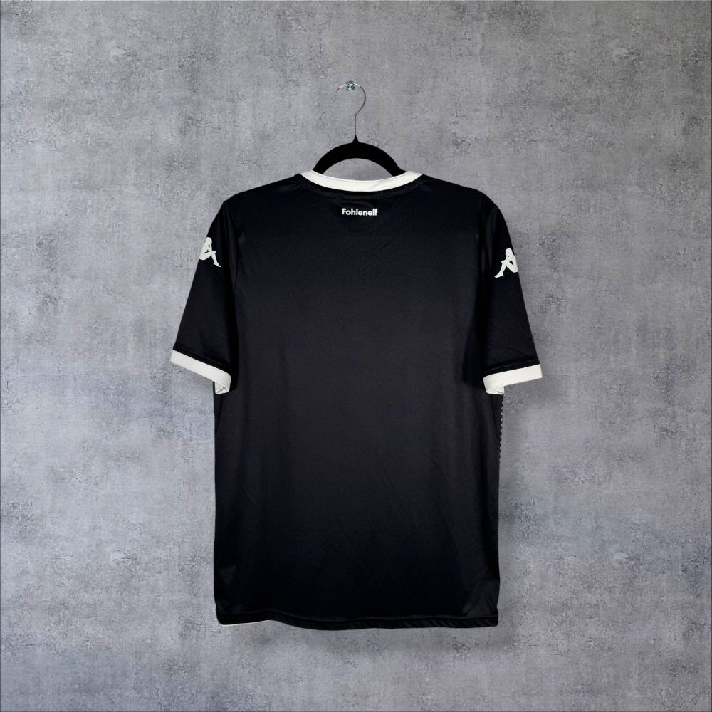 Dos du maillot Borussia Mönchengladbach 2015-2016 European Home Kit Kappa noir avec deux étoiles dorées