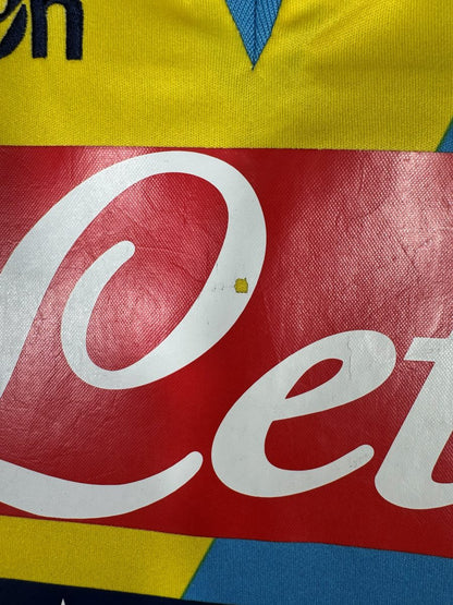 Petit accroc à peine visible sur le sponsor Lete maillot Napoli third 2013-2014