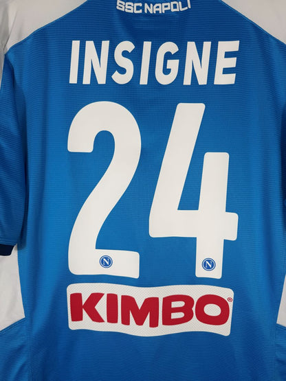 Détail du flocage Insigne N°24 avec écussons N dans les chiffres, maillot Napoli 2018-2019