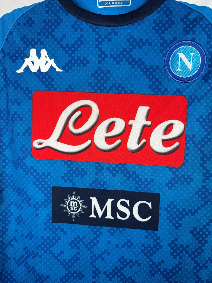 Détail sponsors Lete et MSC, écusson SSC Napoli, maillot 2019-2020