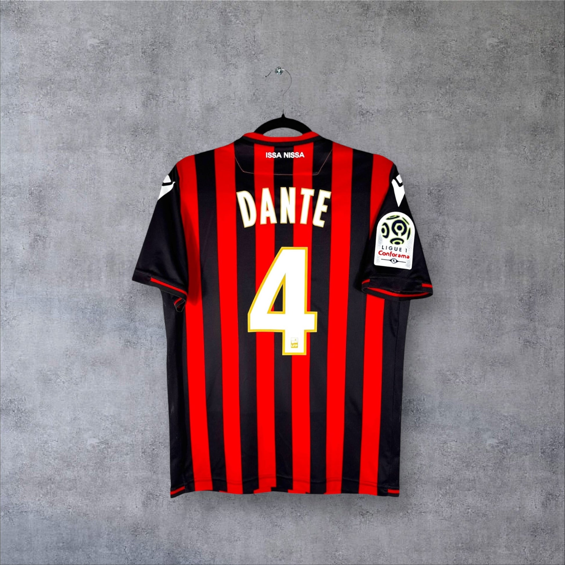 Dos du maillot OGC Nice Domicile 2019/20 avec flocage DANTE 4 et patch Ligue 1.