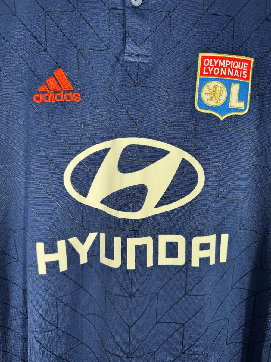 Écusson brodé OL patch Ligue 1 Conforama et sponsor Hyundai maillot 2018-2019