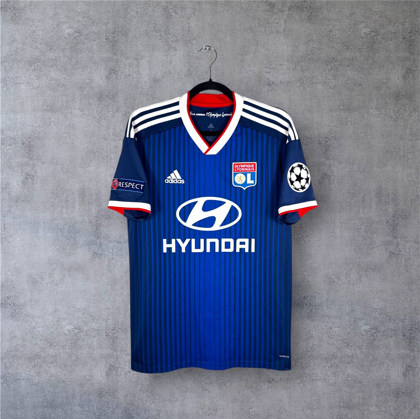 Maillot authentique Olympique Lyonnais 2019-2020 Extérieur Adidas vue de face